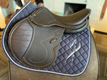 Load image into Gallery viewer, Signature Calf Saddle 17.5” AO1 2A 22 7095